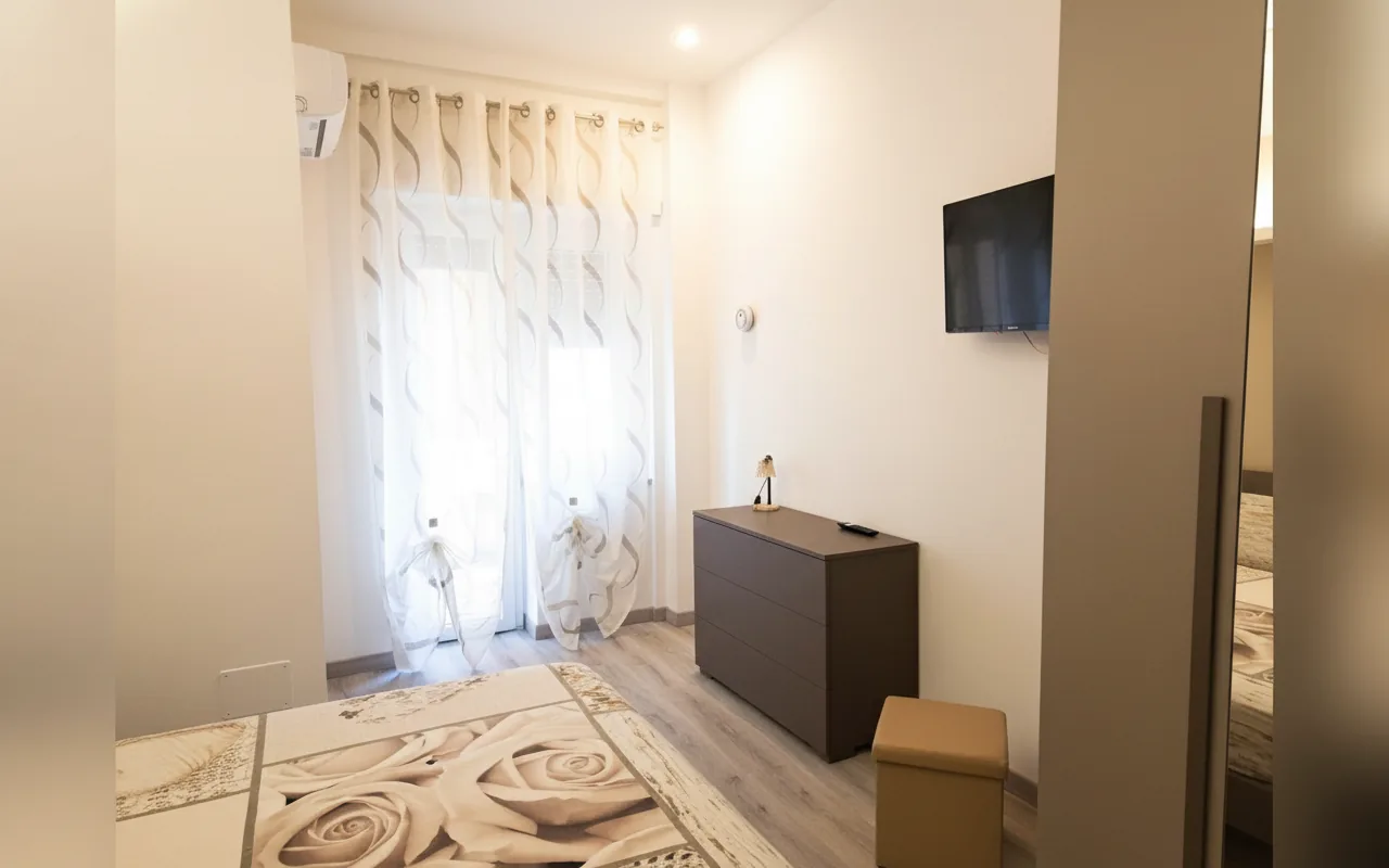 Camera con bagno privato — Gio's Apartment Roma, Roma (Lazio) (foto 27)